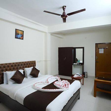 Ganesh Guest House Chennai Bagian luar foto