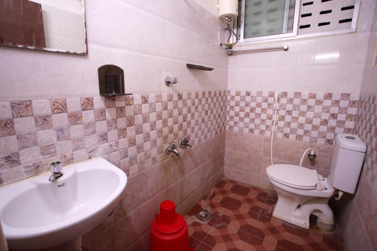 Ganesh Guest House Chennai Bagian luar foto