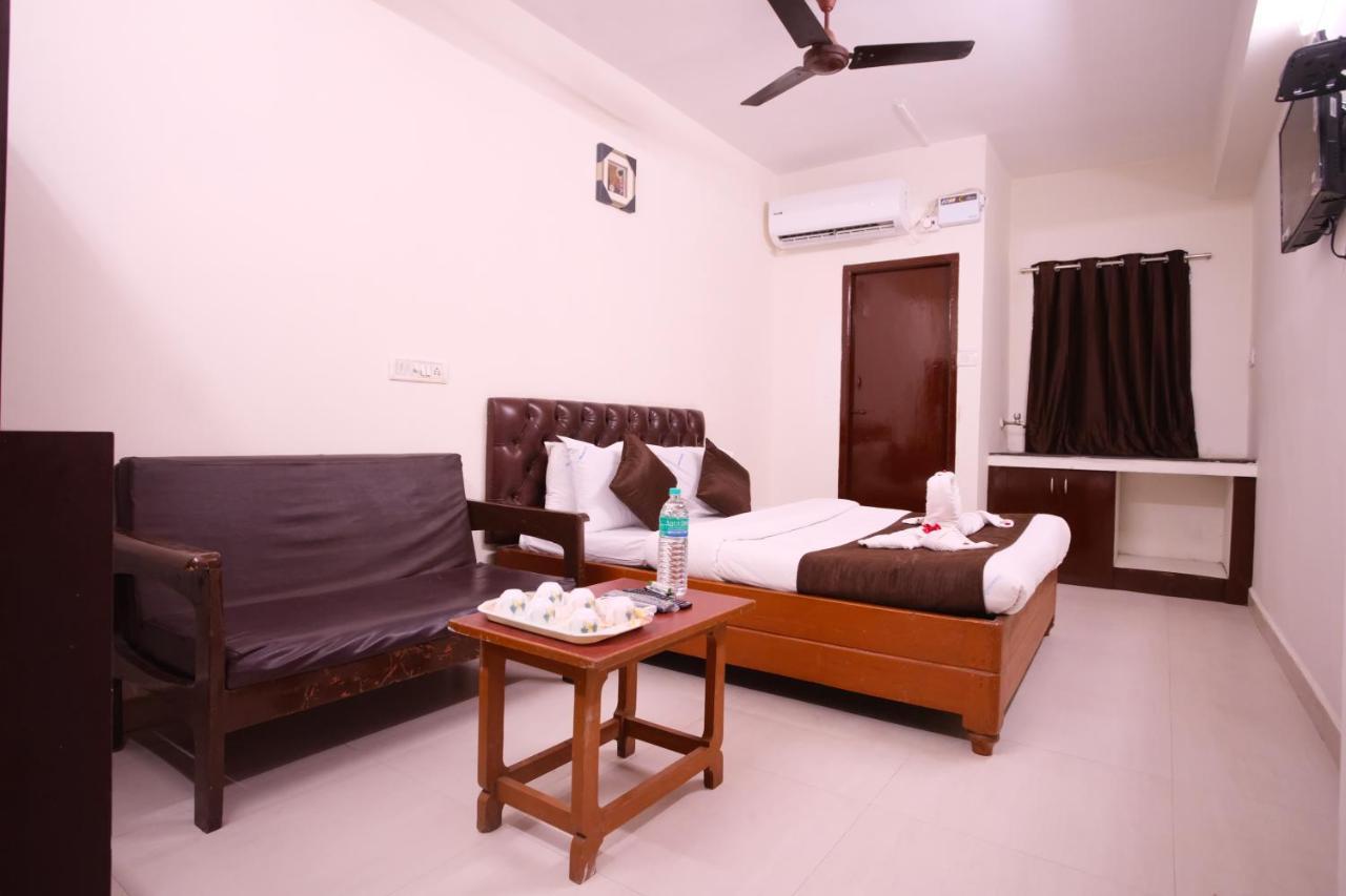 Ganesh Guest House Chennai Bagian luar foto